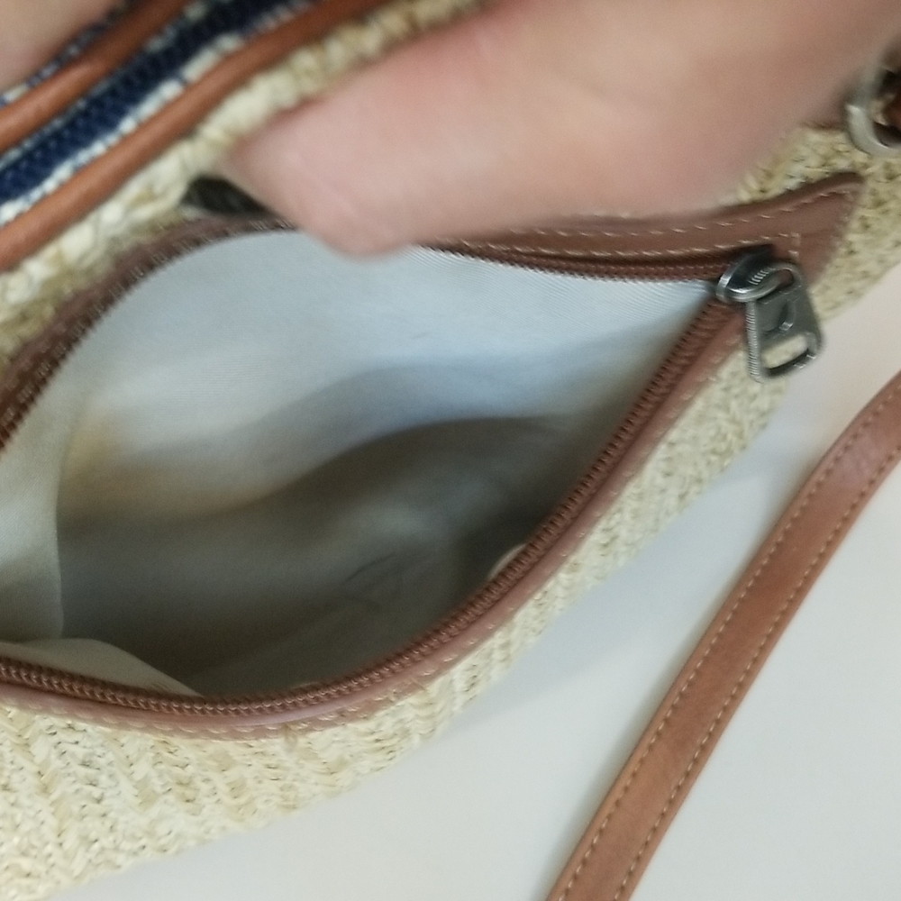 Stylish Tan and Blue Women's Tote Bag - Picture 7 of 8